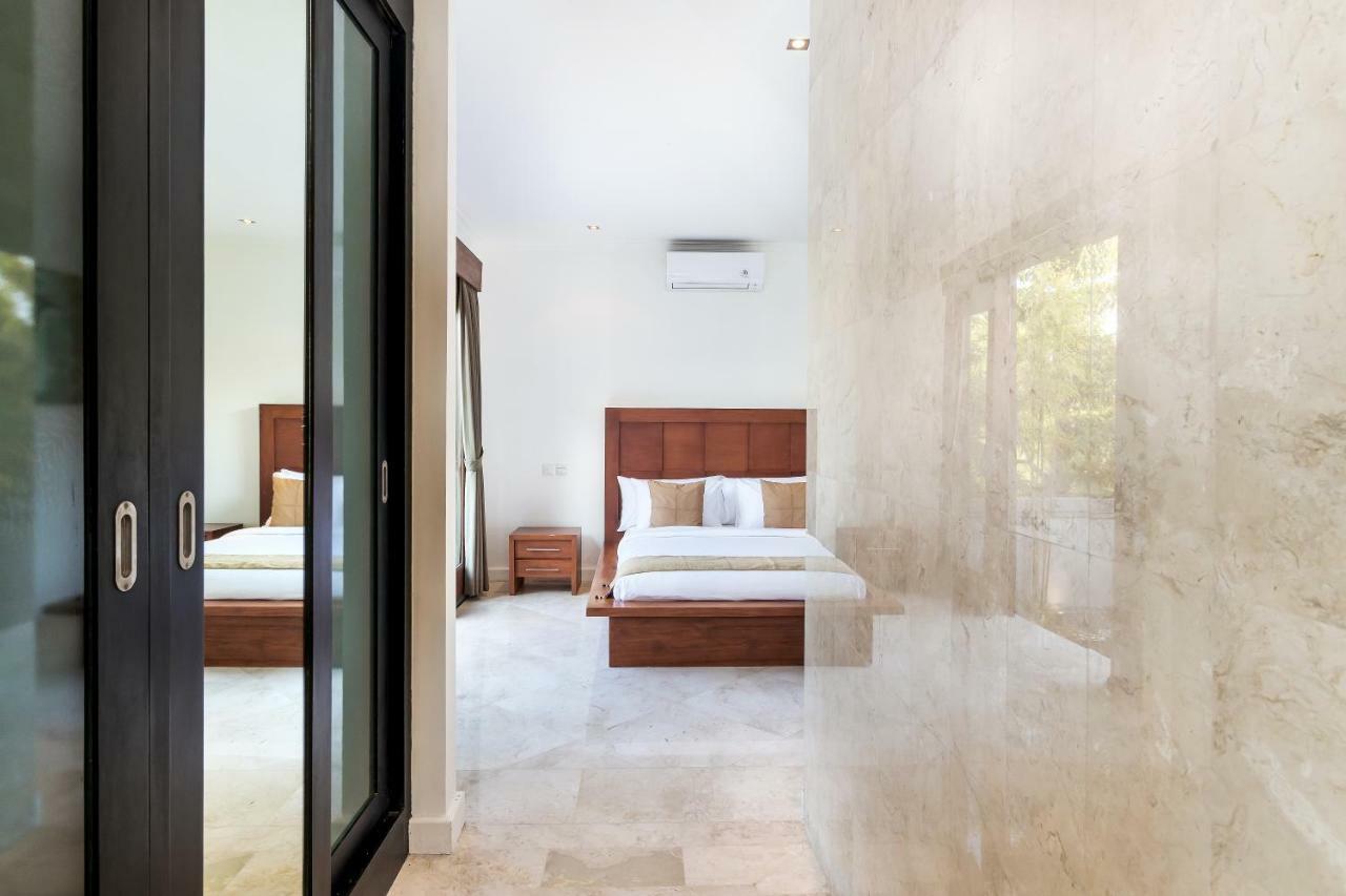 Villa Lalang Temu Jimbaran Екстериор снимка